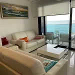 Deluxe Clara Sea Senses דירה