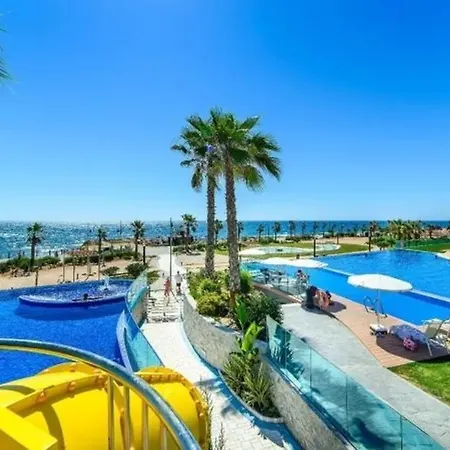 Deluxe Clara Sea Senses