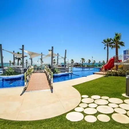 Deluxe Clara Sea Senses *