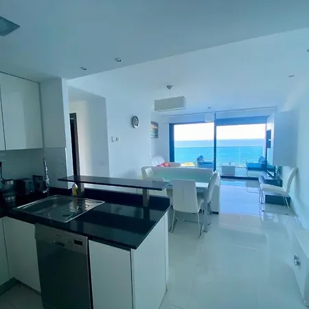 Deluxe Clara Sea Senses Торевьиа