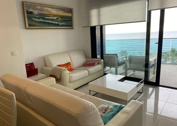 Deluxe Clara Sea Senses 公寓